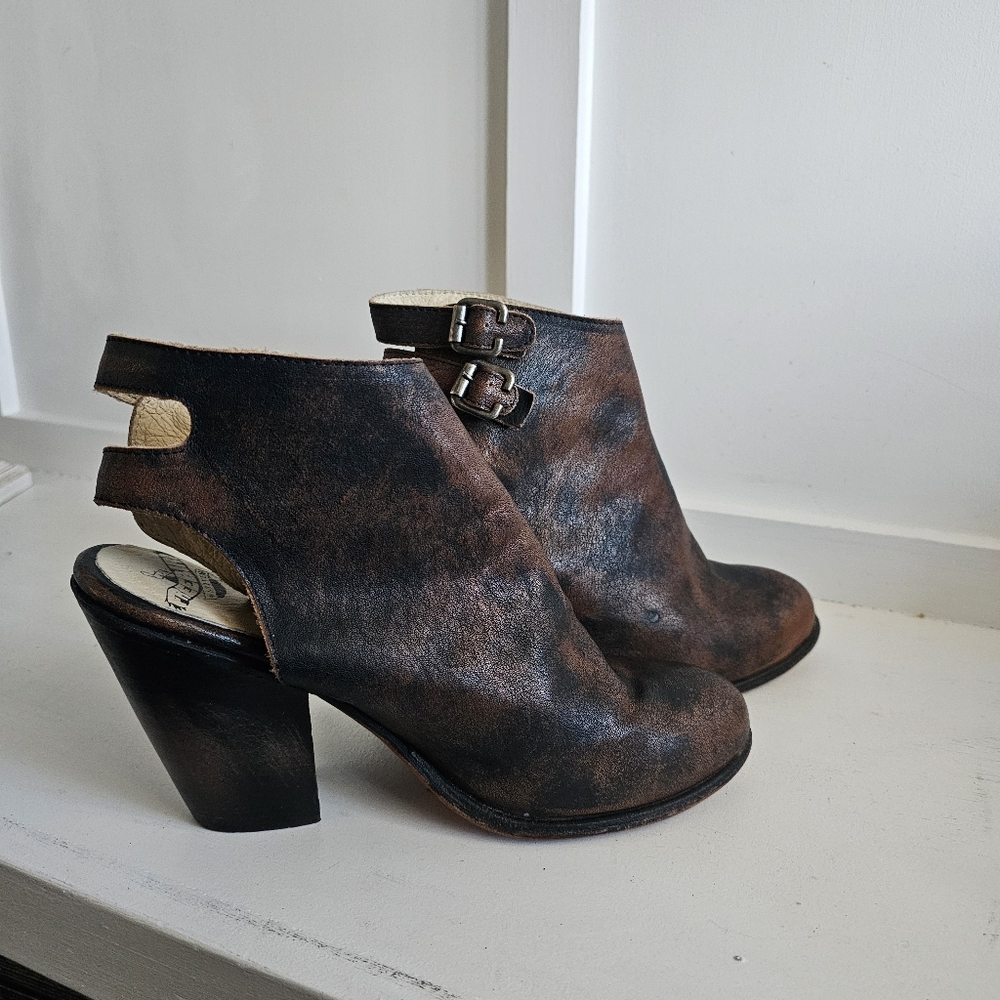 Freebird Free Bird Smoke Back Strap Ankle Boot Bootie Sz 9